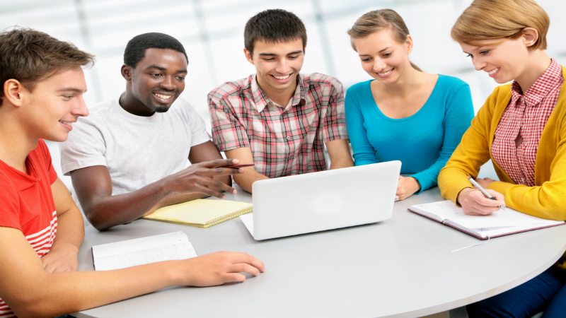 The Benefits of Completing a Low Residency Program in the Visual Arts